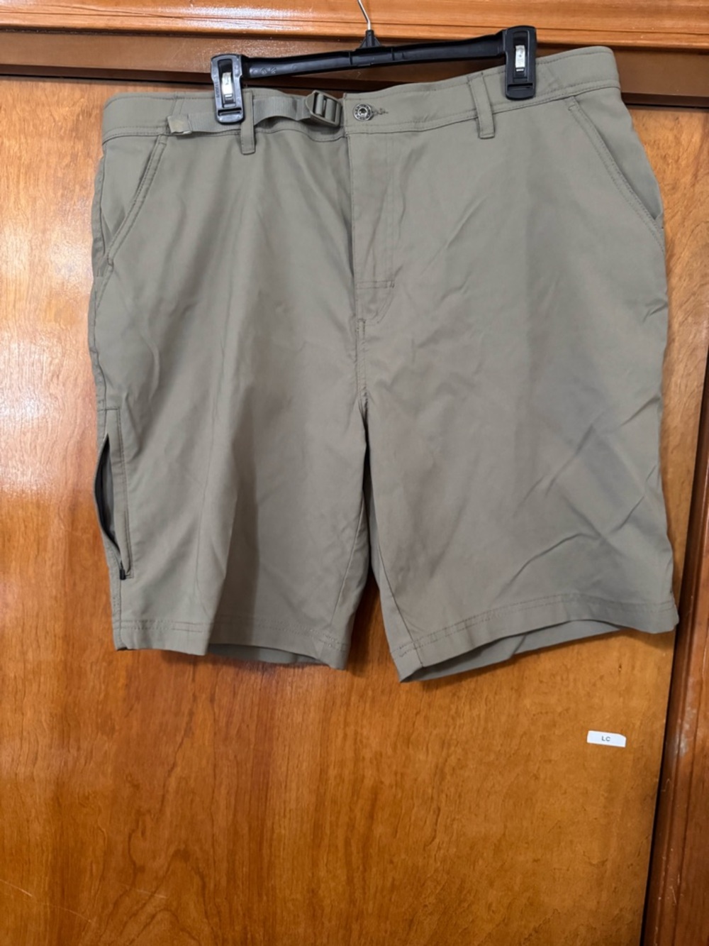 Gerry Mens Hiking Shorts Brown Size 40 Built-in Belt Stretch 1750712